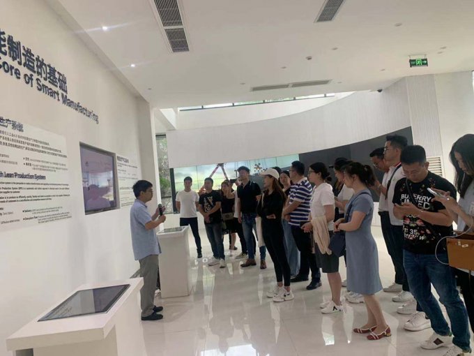 江苏省企业家走进博世力士乐工业创新技术中心 —西南地区对标考察
